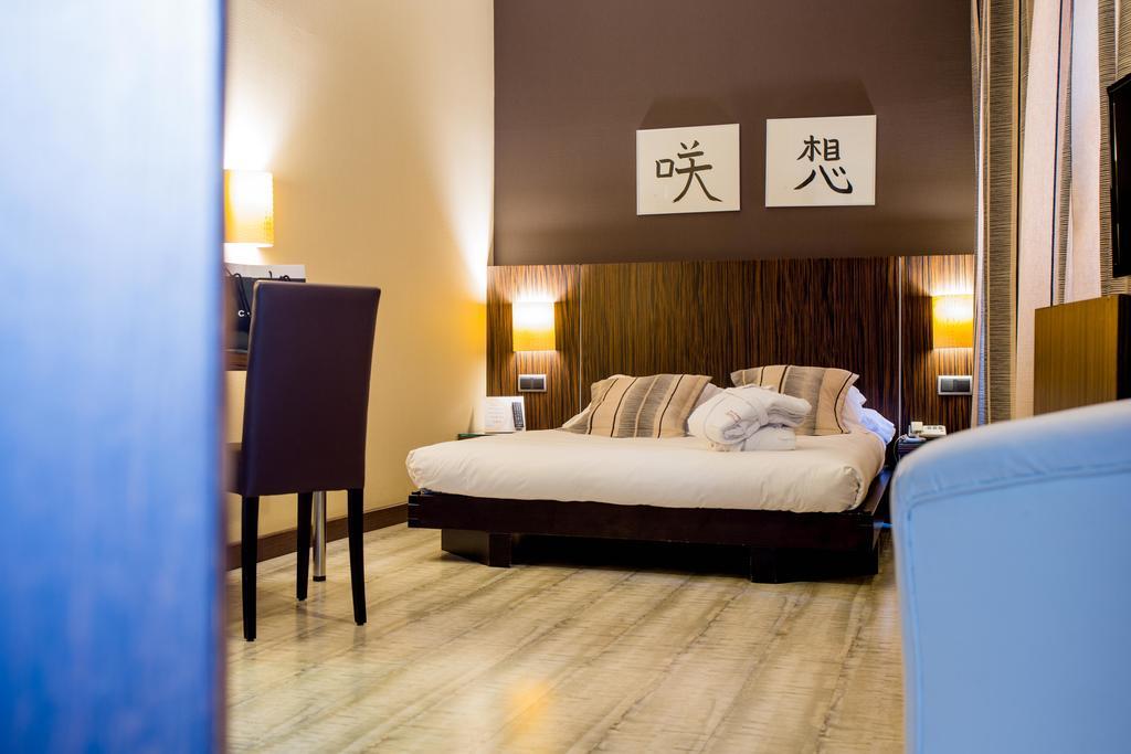 Hotel Arosa マドリード エクステリア 写真