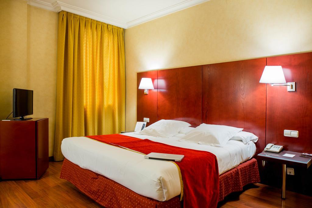 Hotel Arosa マドリード エクステリア 写真