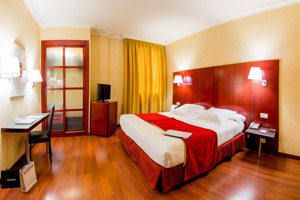 Hotel Arosa マドリード エクステリア 写真