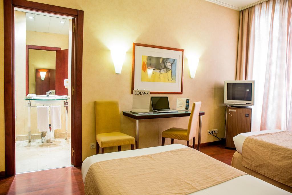 Hotel Arosa マドリード エクステリア 写真
