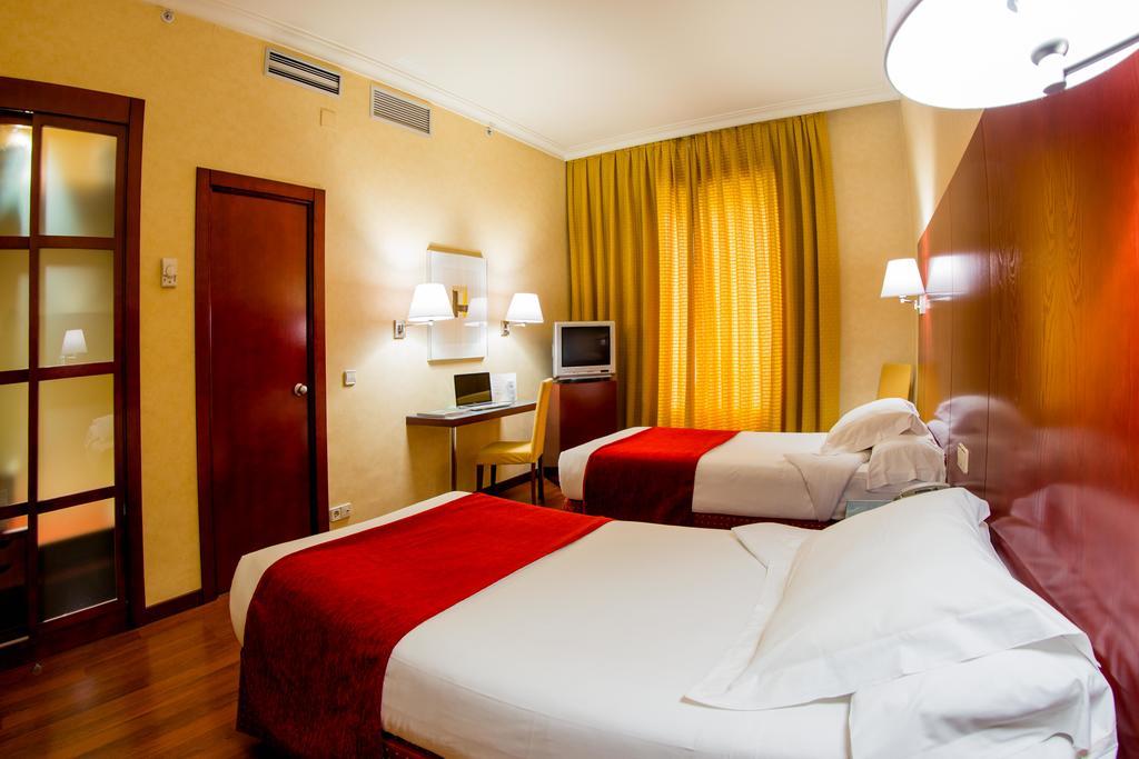 Hotel Arosa マドリード エクステリア 写真
